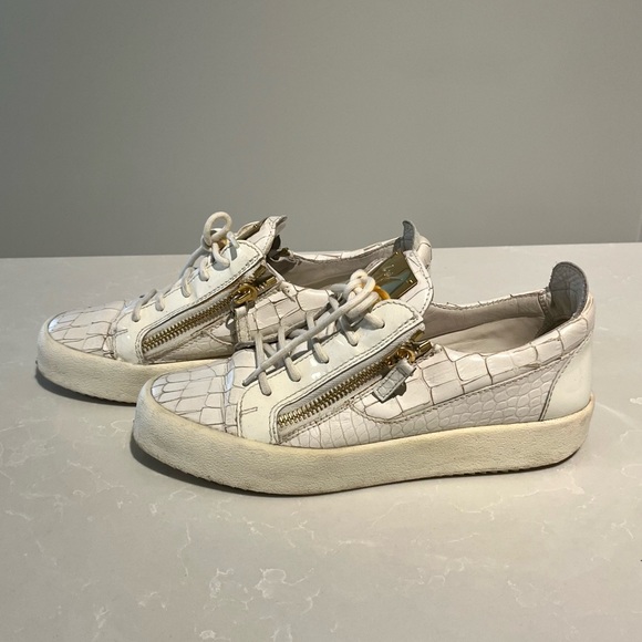 Giuseppe Zanotti Zip-Detailed Lace Up Sneakers - Picture 4 of 11